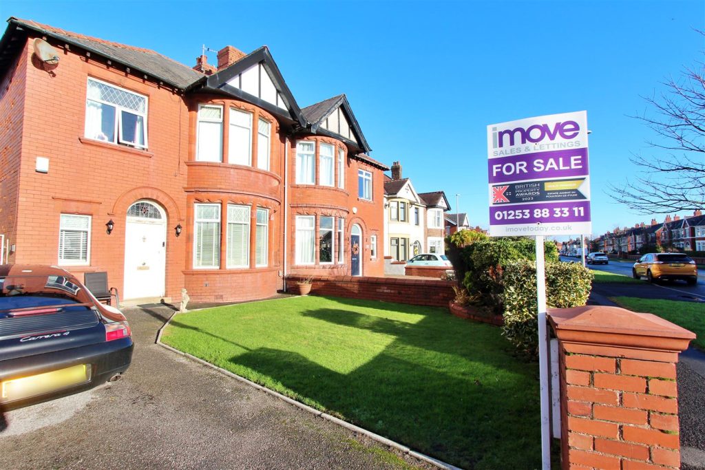 Ground Floor Flat, Warbreck Hill Road, Blackpool