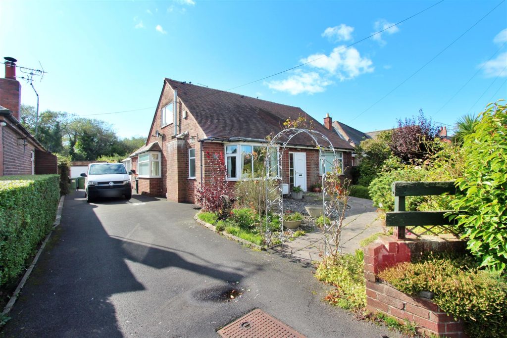 Robins Lane, Poulton-Le-Fylde