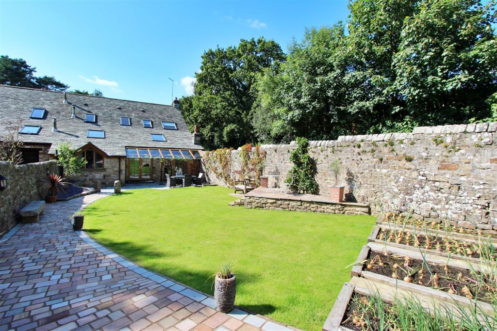 Newland Barn, Bay Horse, Lancaster